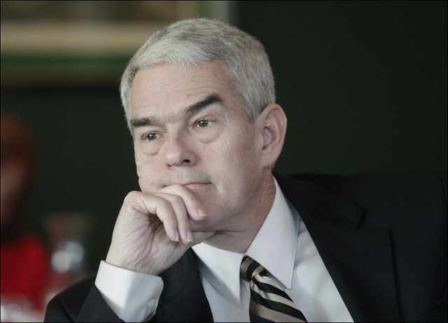 ngủ Con người có thể thức liên tục trong bao lâu?