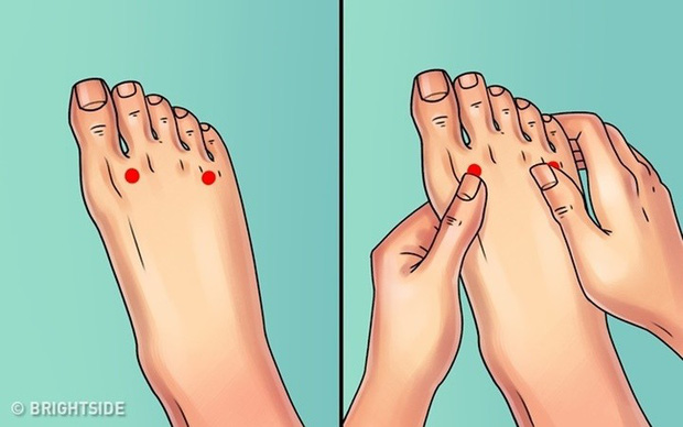 Cách mát-xa chân sau một ngày dài nhức mỏi